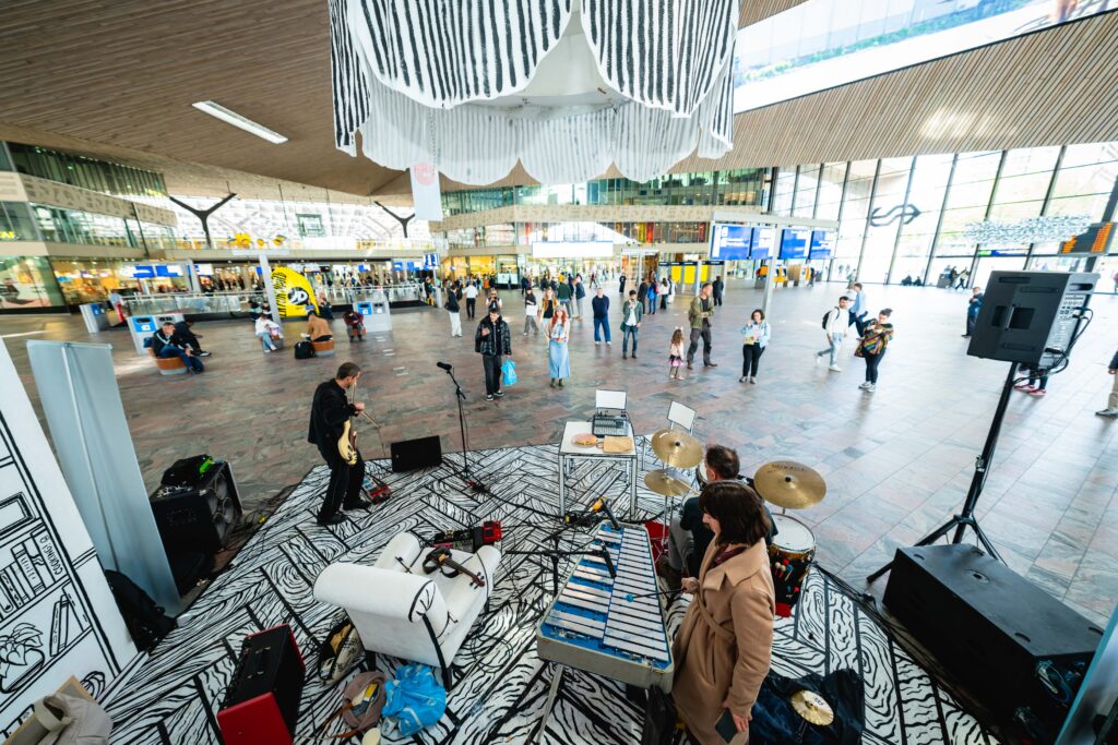 Rotterdam Centraal (photo: Michelle Urbiztondo)